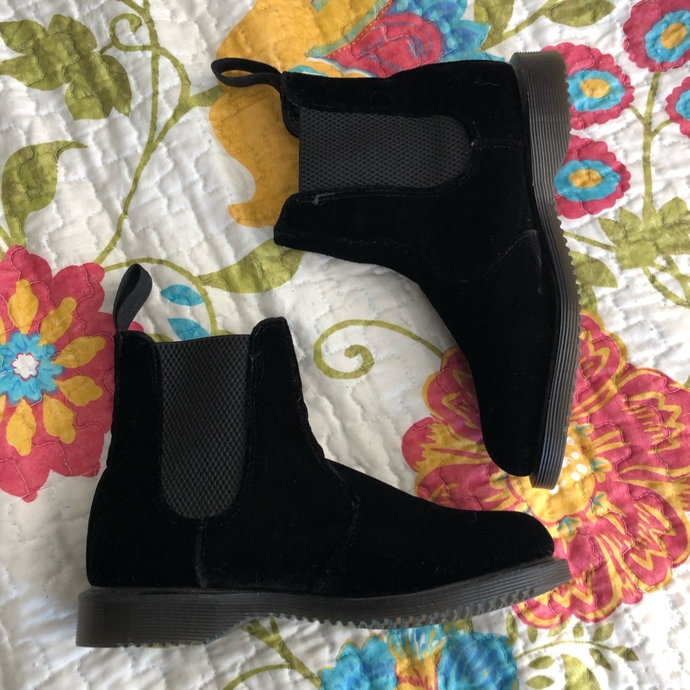 🌜Velvet Chelsea Floren Doc Martens Booties🌛
